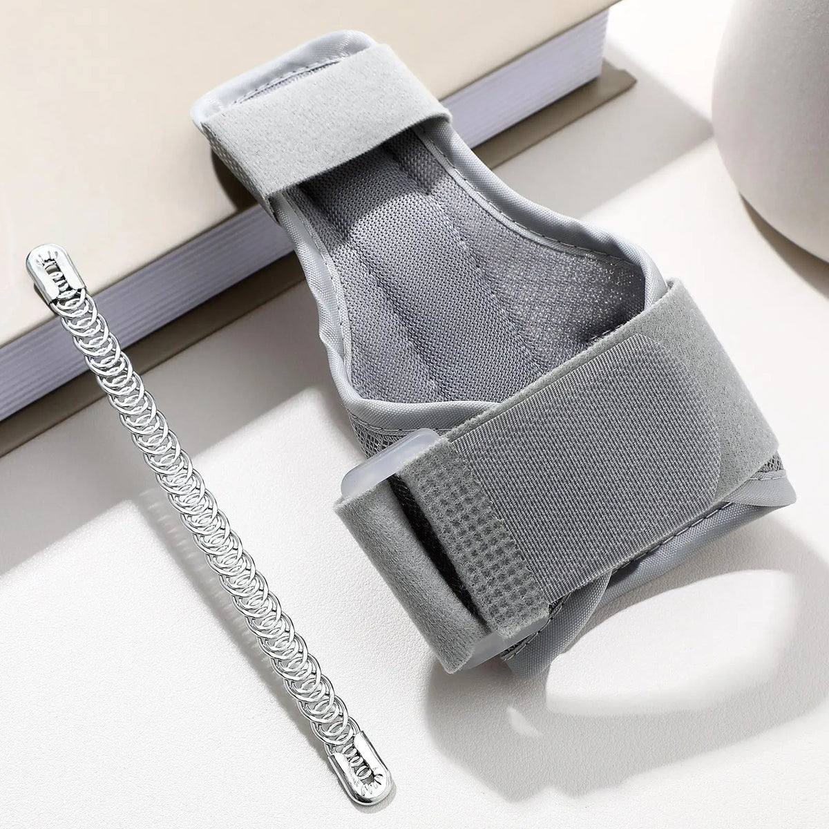 Iloravena® Thumb Splint Finger Fixed Wrist Guard Strong Support Aluminum Plate Comfortable Fit Breathable Fabric Stops Grey Joint